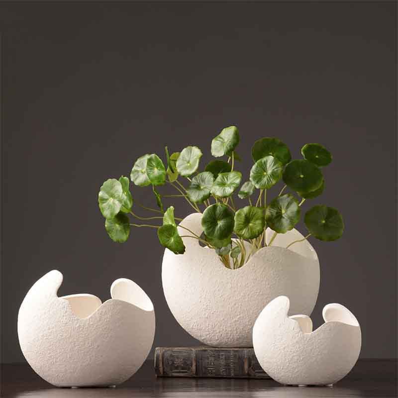 Simple White Ceramic Vase – Modern Decorative Flower Vase for Home