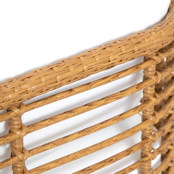Outdoor Club Chair – Modern Wicker Chair with Acacia Wood Legs and Water-Resistant Cushions