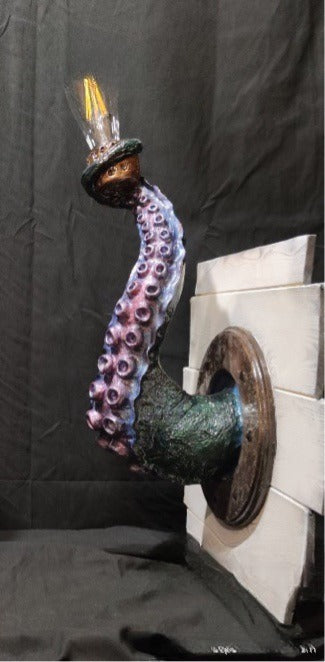 Retro Octopus Electric Wall Sconce – Nordic Resin Tentacle Lamp for Home Décor